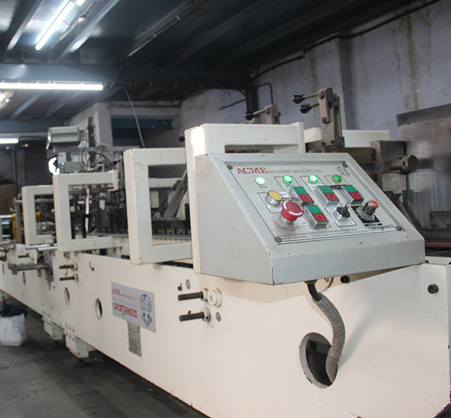 pasting-machine